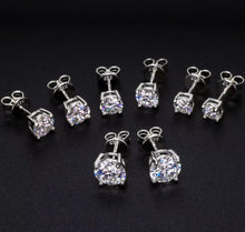 Load image into Gallery viewer, Stud Earrings