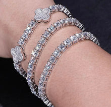 Load image into Gallery viewer, Clover Tennis Bracelet 3mm/4mm