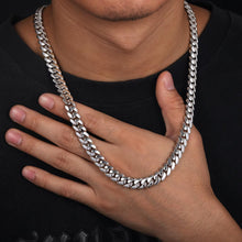 Load image into Gallery viewer, Solid Cuban Link Necklace (6mm/8mm/10mm)
