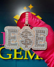 Load image into Gallery viewer, Jumbo Baguette Name Pendant