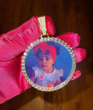 Load image into Gallery viewer, Big Round Picture Pendant