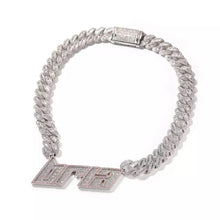 Load image into Gallery viewer, Connected Oblique Baguette Name Chain