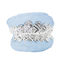Load image into Gallery viewer, Diamond cut & dust Grillz