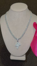Load and play video in Gallery viewer, Street Custom Name Pendant
