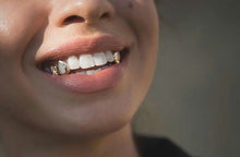 Load image into Gallery viewer, Single &amp; Double tooth Grillz
