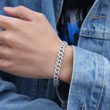 Load image into Gallery viewer, Diamond Prong link Bracelet (9mm)
