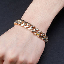 Load image into Gallery viewer, Cuban link bracelet w/ Iced out clasp (10mm)
