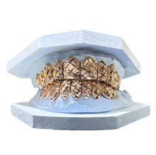 Load image into Gallery viewer, Diamond cut &amp; dust Grillz
